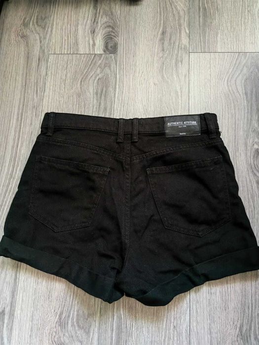 blugi scurti cu talie inalta - Berska