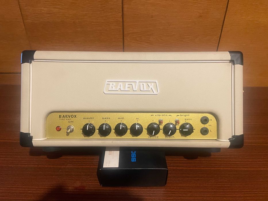 Продавам лампов усилвател за китара 40W