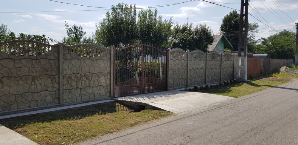 Gard din Placi de Beton - Prețuri Avantajoase!