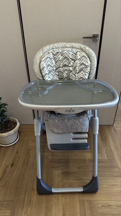 Детский стульчик для кормления