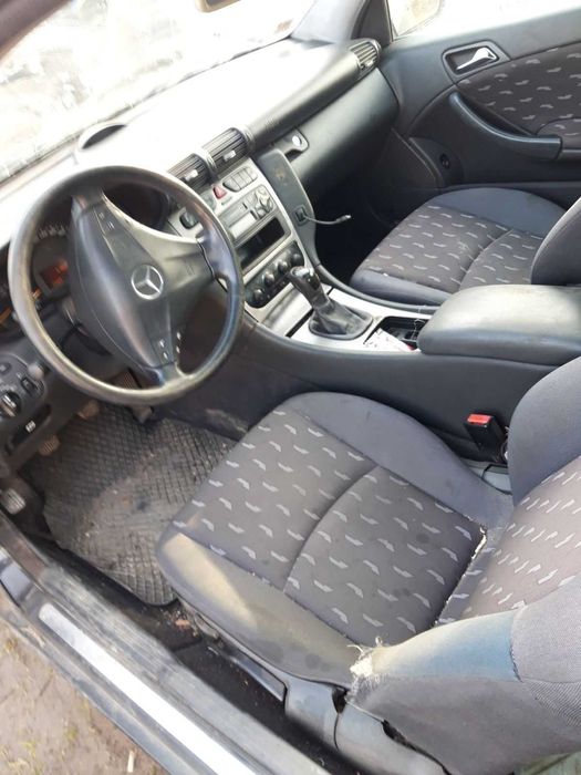 Mercedes CLK C180 2002 г на части