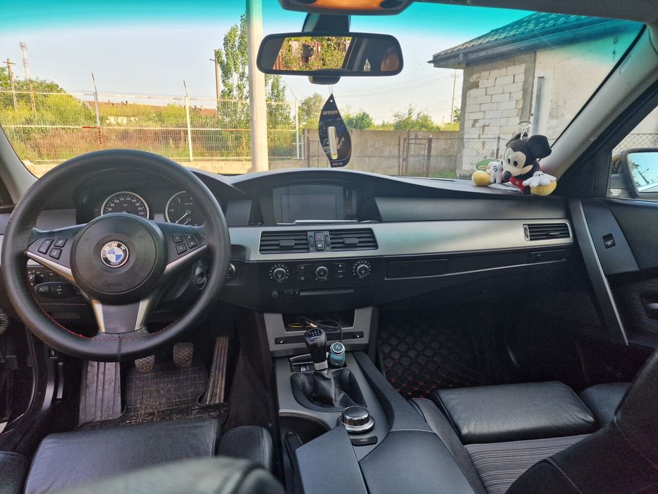 Bmw seria 5 e61 520d An 2006