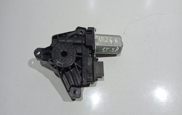 Motoras macara geam dreapta spate A2469063100 Mercedes-Benz A-Class W