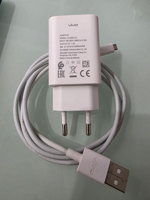 Продам смартфон Vivo 1904, 3/64