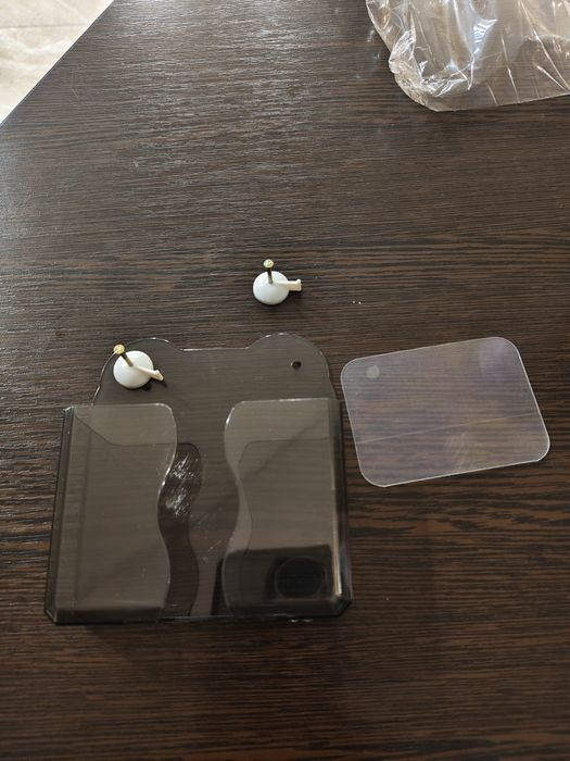 Эрганайзер для смартфона или пультов