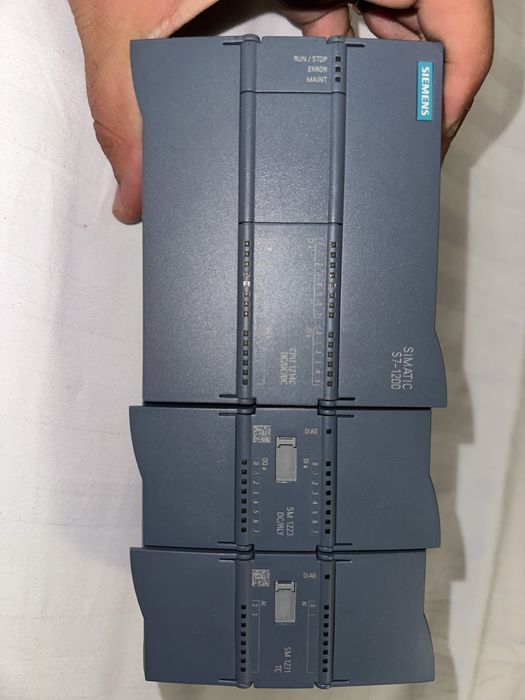 Set PLC Siemens Simatic S7-1200 - CPU 1214C + module extensie SM1223 și SM1231 TC