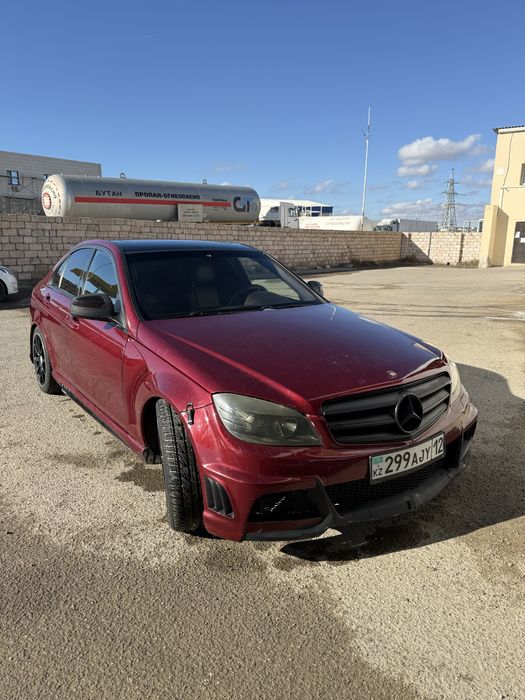 Продаётся Mercedes C 300