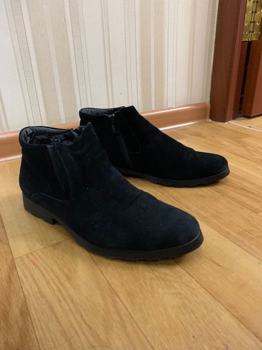 Зимние замшевые ботинки