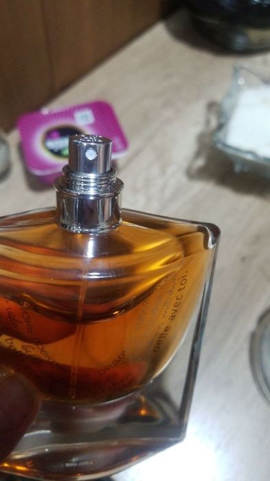 Продам парфюм лимитированый без пару пшиков не подошёл запах