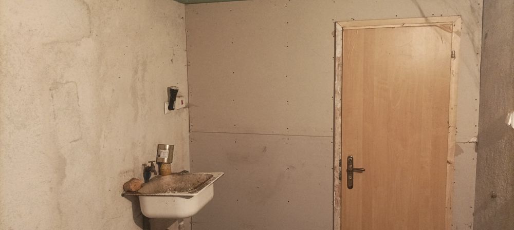 Продава се Промишлена сграда в с. Кирилово, Област Ямбол - 3592 кв.м за 17 €/кв.м - Снимка #7