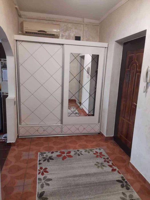 Apartament cu 2 camere de vanzare / inchiriere, zona mall