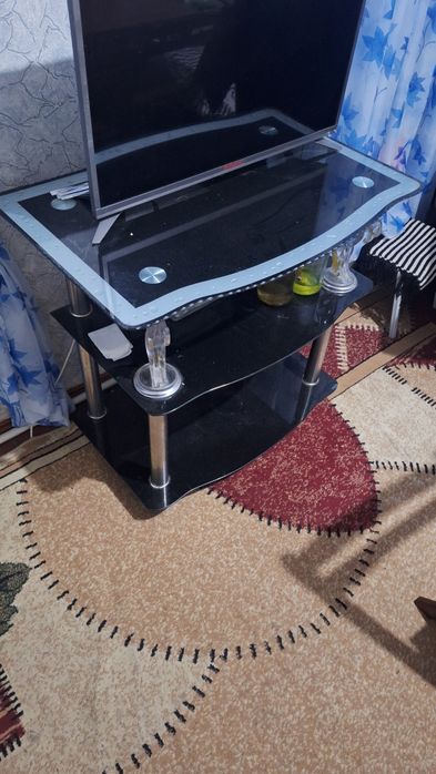 Подставка для телевизора