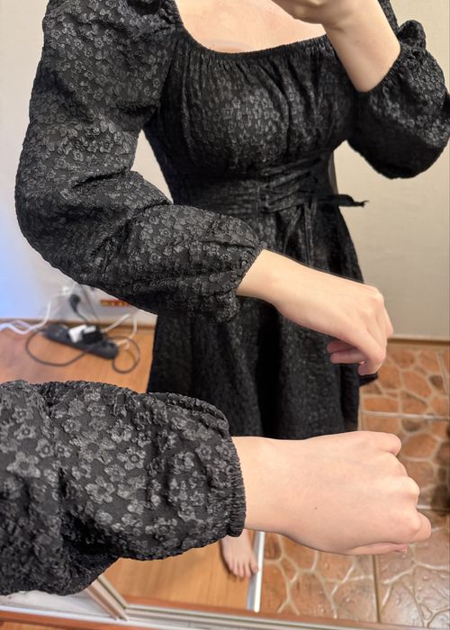 Черное платье мини