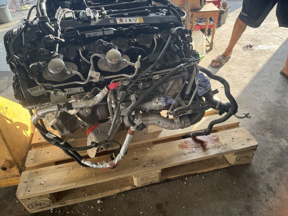 Bmw g80 m3 g82 m4 S58B30TO оборудван мотор на части