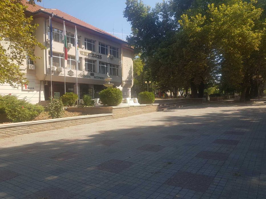 Парцел във Ветрино