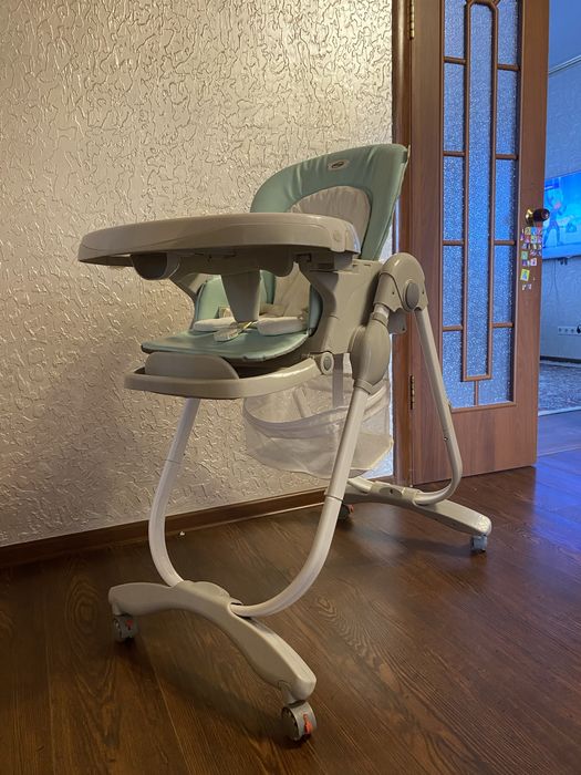 СРОЧНО!Продам детский стол для кормления