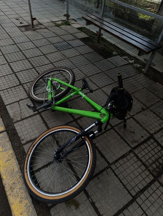 Продавам колело cross Dexter