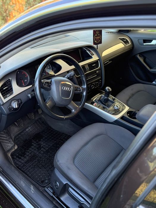 AUDI A4 Avant 2012 — imagine 4