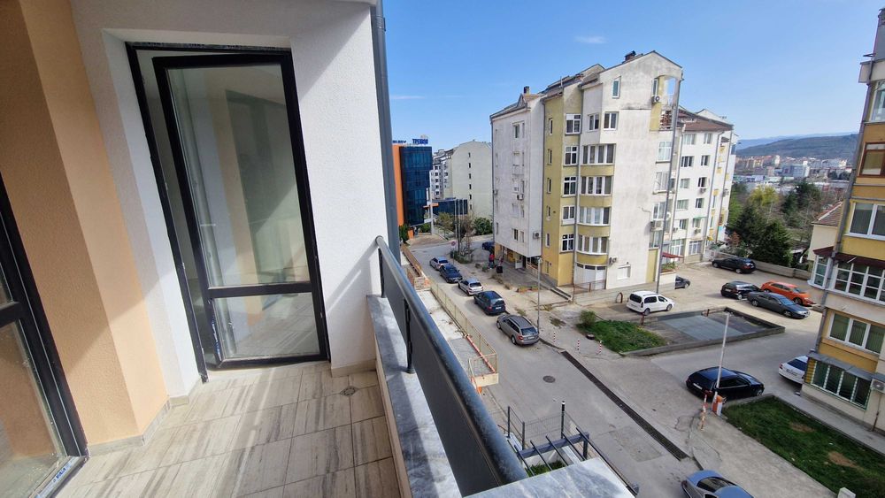 Продава се Двустаен апартамент в Приморско - 65 кв.м за 1439 €/кв.м - Снимка #3