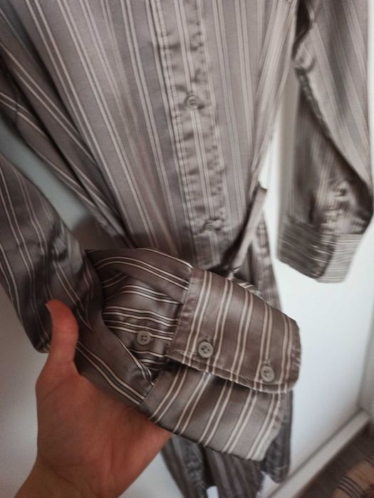 Rochie H&M tip cămașă midi mărime M