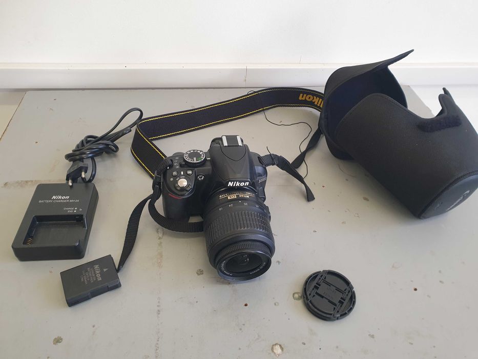 Фотоапарат Nikon D3100