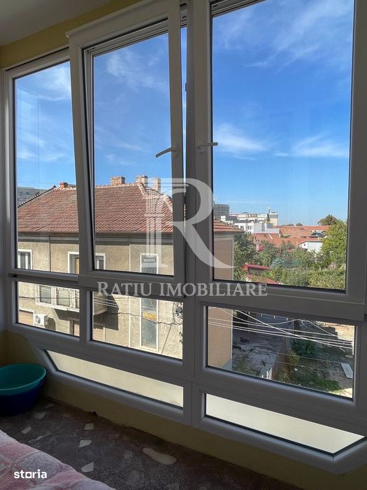 Apartament spațios cu 3 camere de închiriat | George Enescu | Oradea