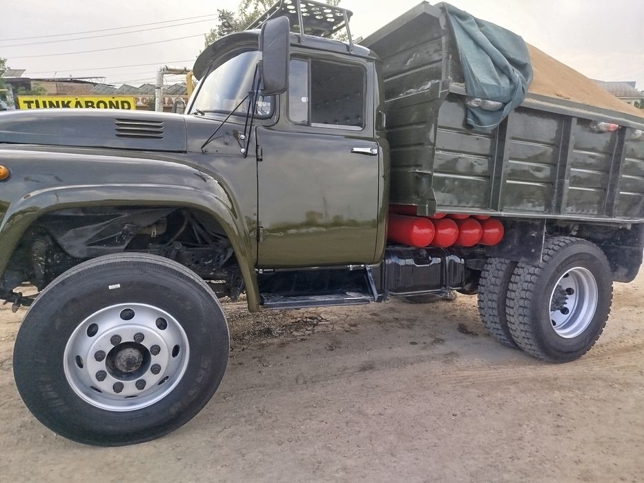 Zil 130 samasival sotiladi