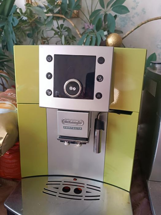 Кафе автомат Delonghi Perfecta
