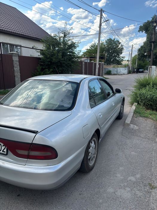 Автомобиль галант