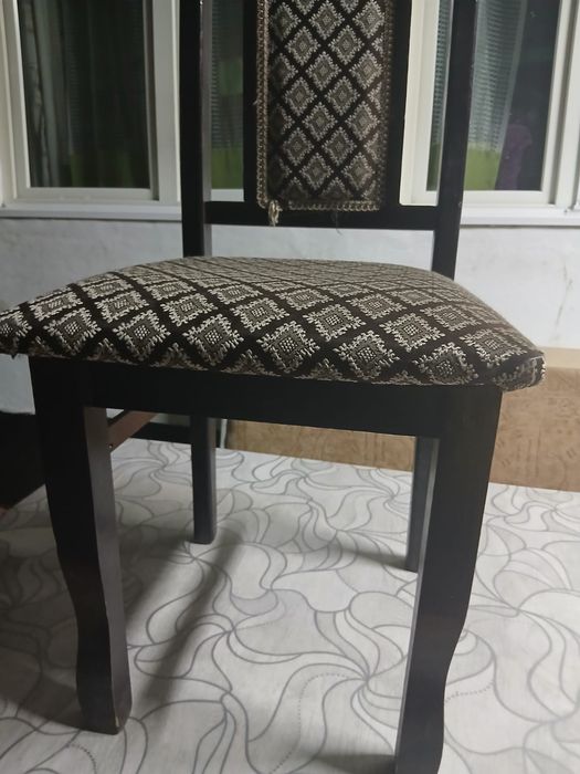Продам кухонные стулья со спинкой