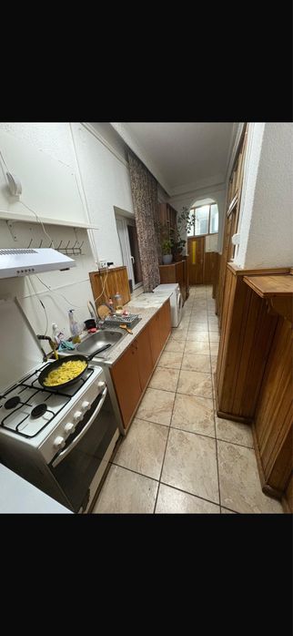 Camera privata la vilã!dar cu baie bucataria comun fac contract! iasi tg cucu garantia in rate persoana fizica proprietar mentananta ajutor 24/24. 38m