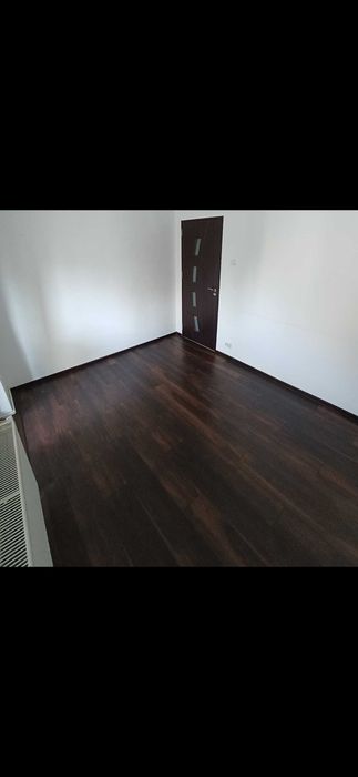 Apartament 3 camere decomandat,Targoviste,m11(EXCLUS AGENTII IMOBILIARE)