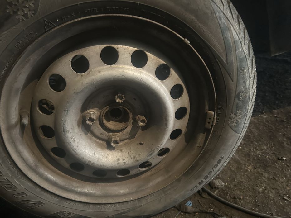 Продам комплект колес