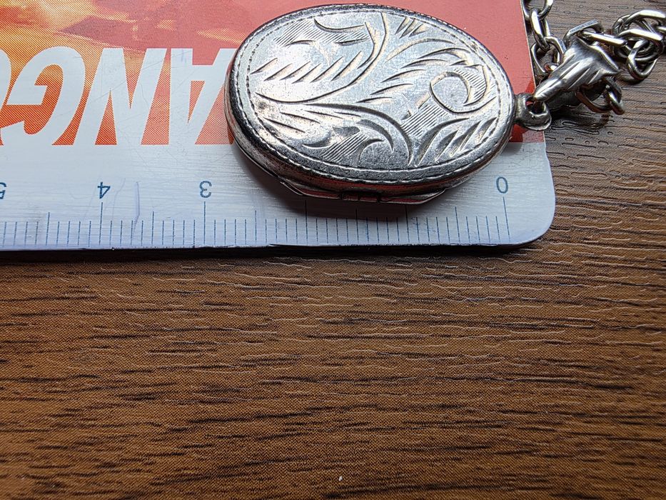 Lant cu medalion cu loc de 2 poze