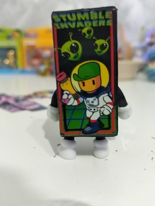 Figurina stumble guys 45 lei