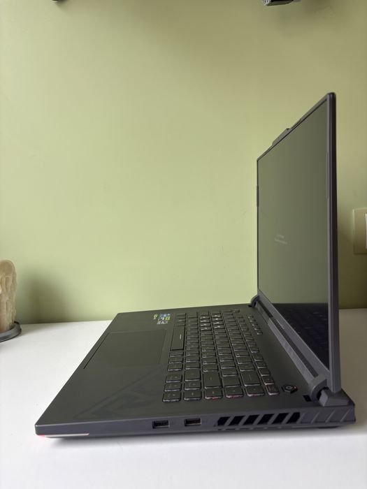 ASUS ROG Strix G16