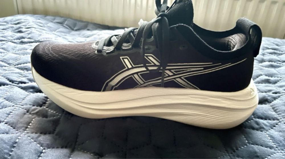 Ascis gel nimbus 27 wide