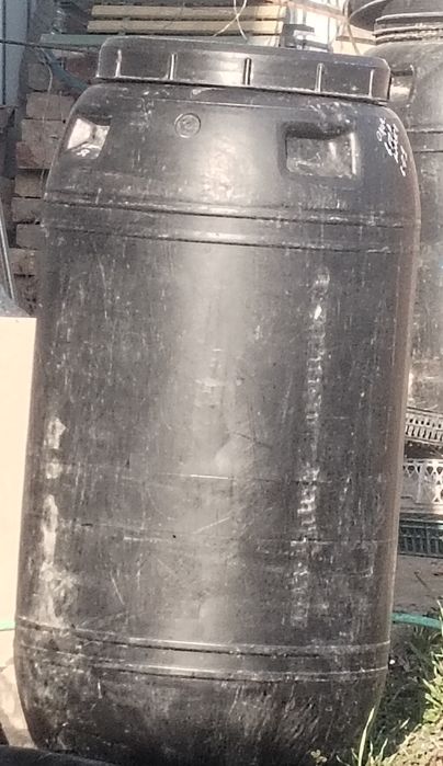 Бочки (ёмкости) пластиковые