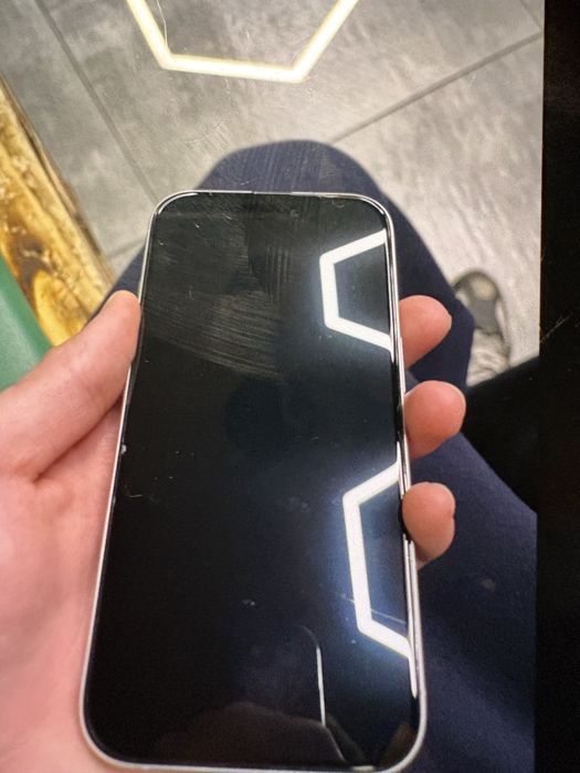 Iphone 16 , 1год гарантия есть! Ёмкость 100%