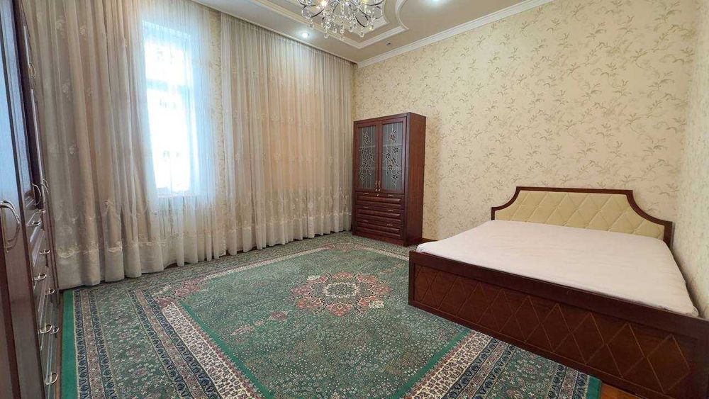 Сдается участок на Метро Буюк Ипак Йоли 2 дома в одном участке 6 сотки