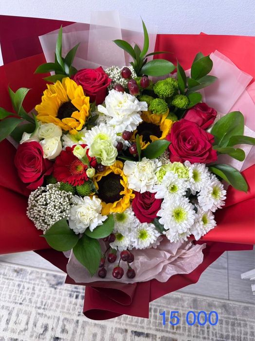 Свежие цветы разные