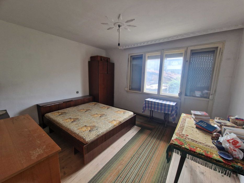 Продава се Многостаен апартамент в Благоевград, Идеален център - 110 кв.м за 1182 €/кв.м - Снимка #2