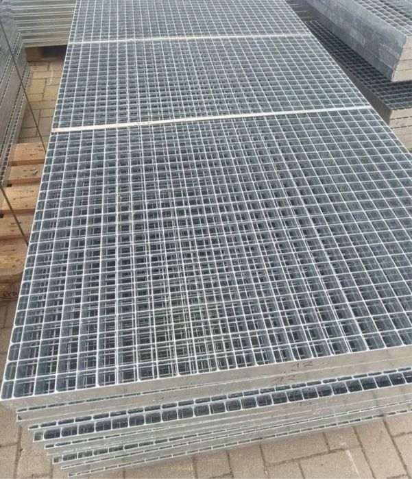 Vand trepte/gretare zincate la cel mai bun pret livram in toata tara