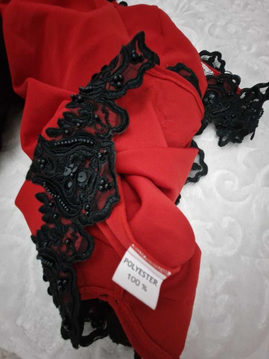 Rochie rosie de seara