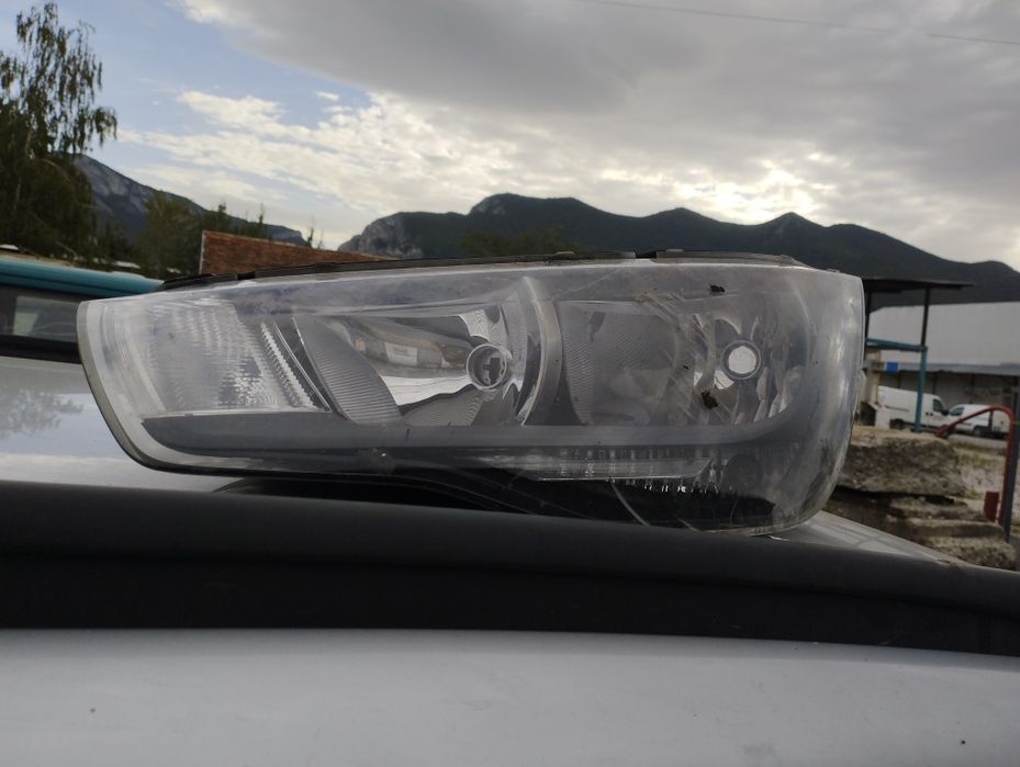 Десен Фар за Ауди А1 2011г.