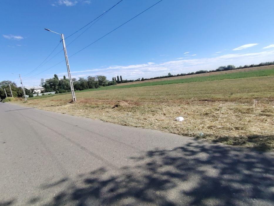 Vând teren de casa 2852m poate fi și parcelat