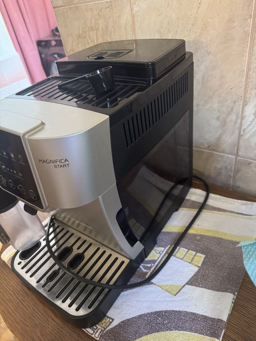 Espressor automat Delonghi Magnifica Start ECAM220.80.SB