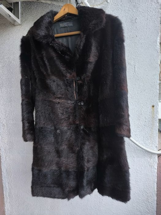 Кожено дамско палто визон.
