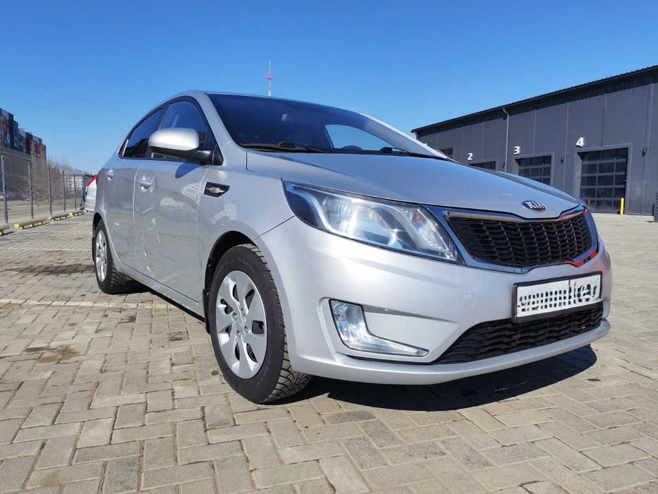 Продам Kia Rio 2013 года