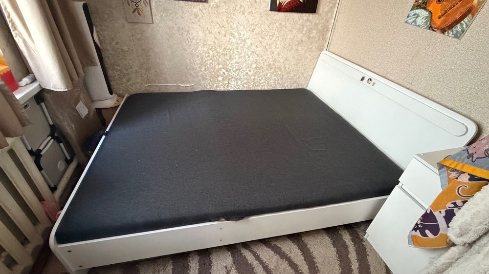 Кровать 160х200. Состояние среднее